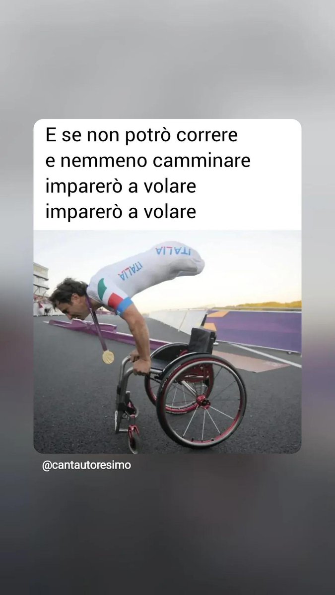 A te  che hai dato l'esempio di una vita spericolata , vita vissuta , amata . Ciao campione ❤️