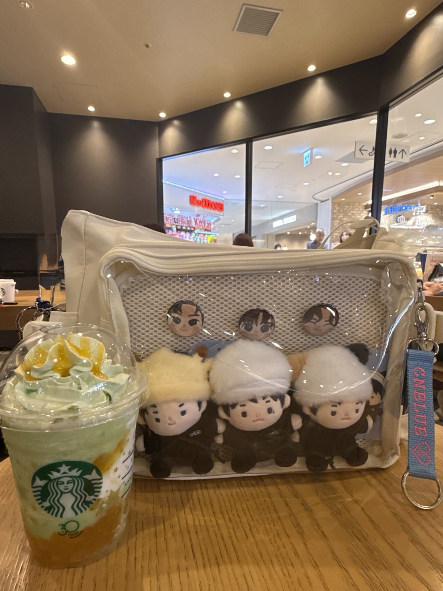 Eve_사치 tweet media