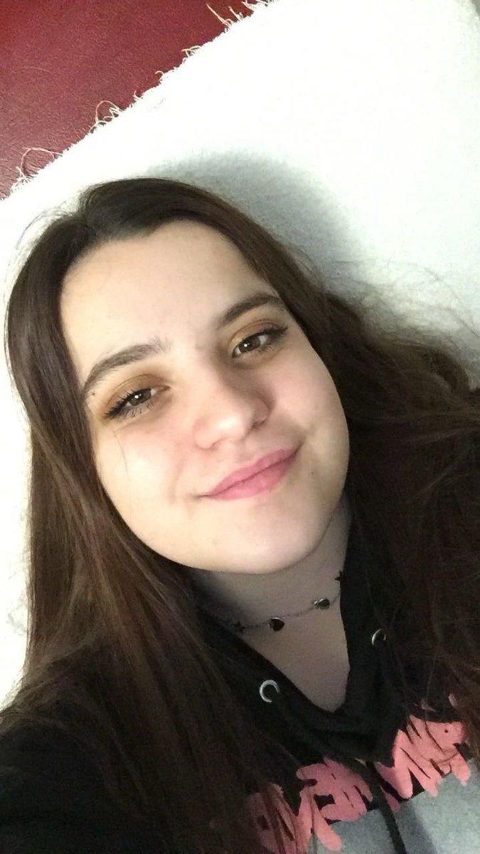 sarahnjdevils13's tweet photo. Finally presenting myself✨

• My name’s Sarah (she/her)
• I’m French
• 22 years old
• Devils, HABS &amp; Sharks fan
• Books, concerts &amp; crochet lover
• Obsessed with my dog (his name’s Smee) https://t.co/YZcIxrojgl