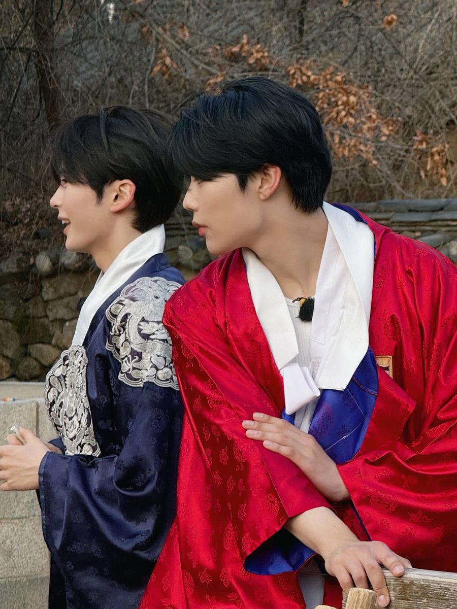 거니하니.zip tweet media