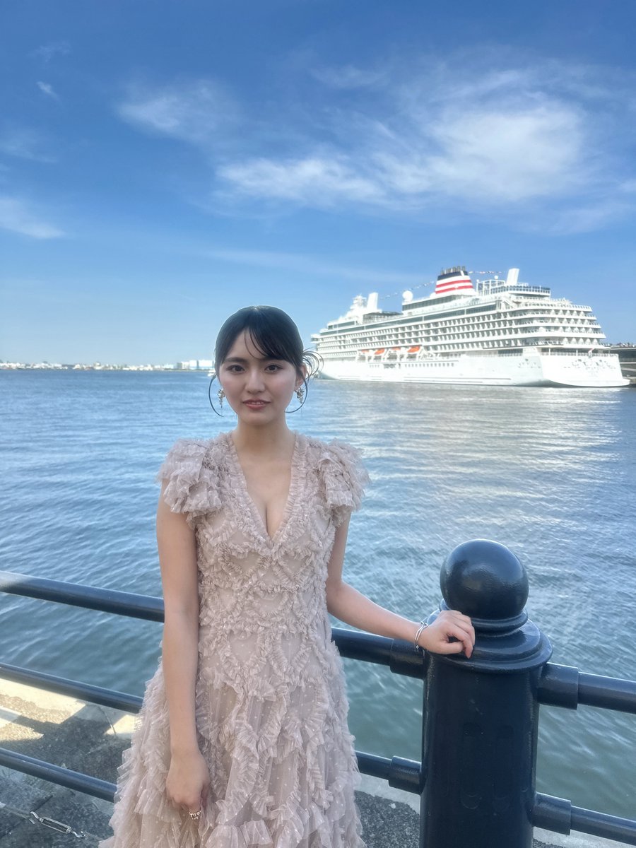 Runa_Toyoda0717's tweet photo. 第4回 横浜国際映画祭 
映画「シーシュポスたちのまなざし」
レッドカーペットに登壇させていただきました

お天気にも恵まれて、とっても素敵な経験と思い出です
お越しくださった皆様もありがとうございました。
映画、ご期待くださいませ！
#横浜国際映画祭 #シーシュポスたちのまなざし https://t.co/pPQKCzckg8
