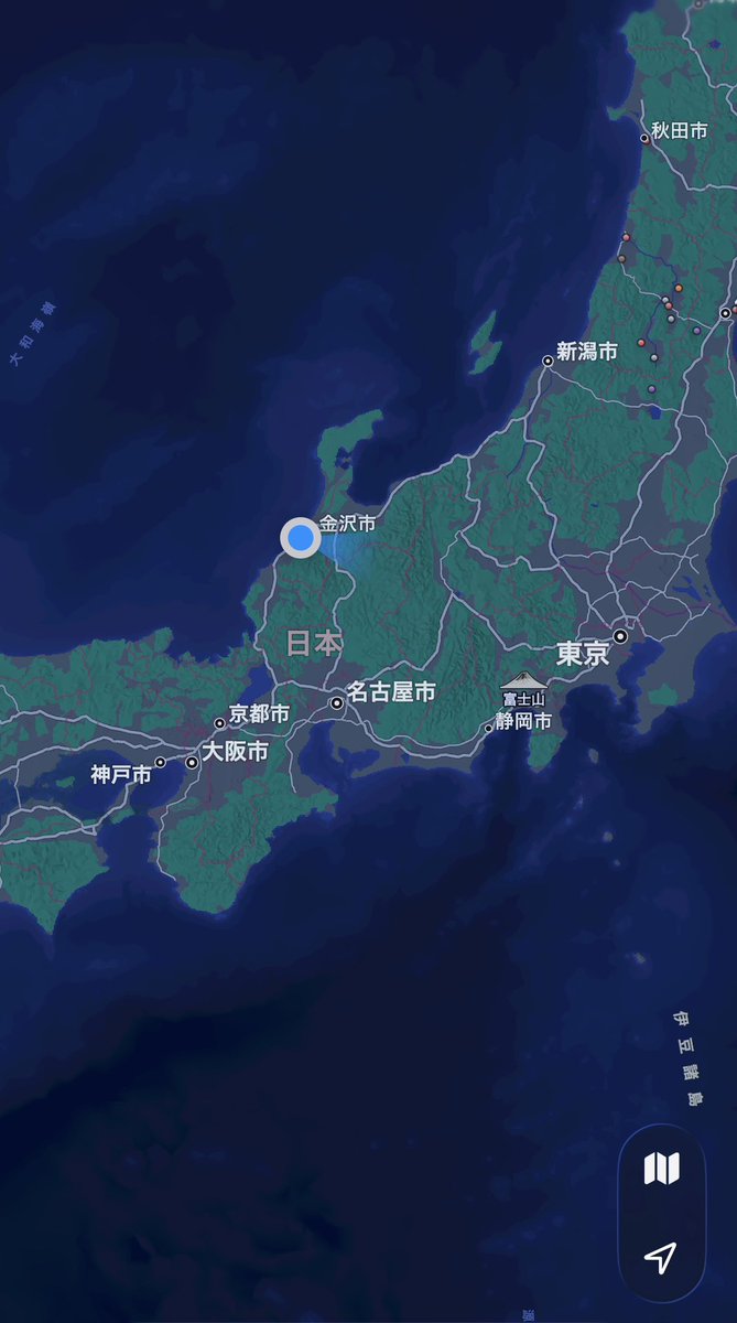 ひず tweet media