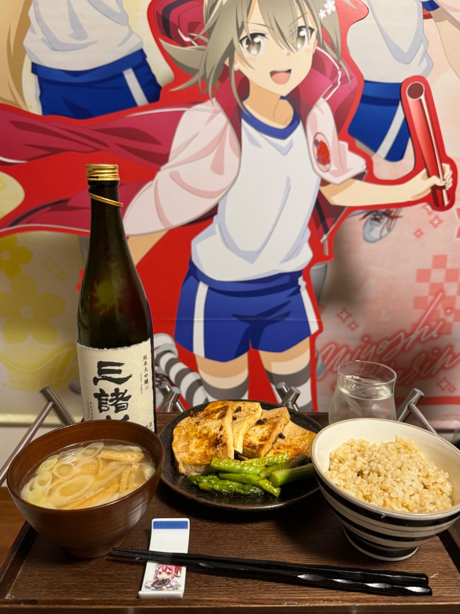 dGRITs1's tweet photo. 観音寺からふるさと納税でアスパラガスが届いたので、購入した岩豆腐と一緒に豆腐ステーキにして献上します。

※お酒は２０歳になってから https://t.co/dbuSWy7iMb