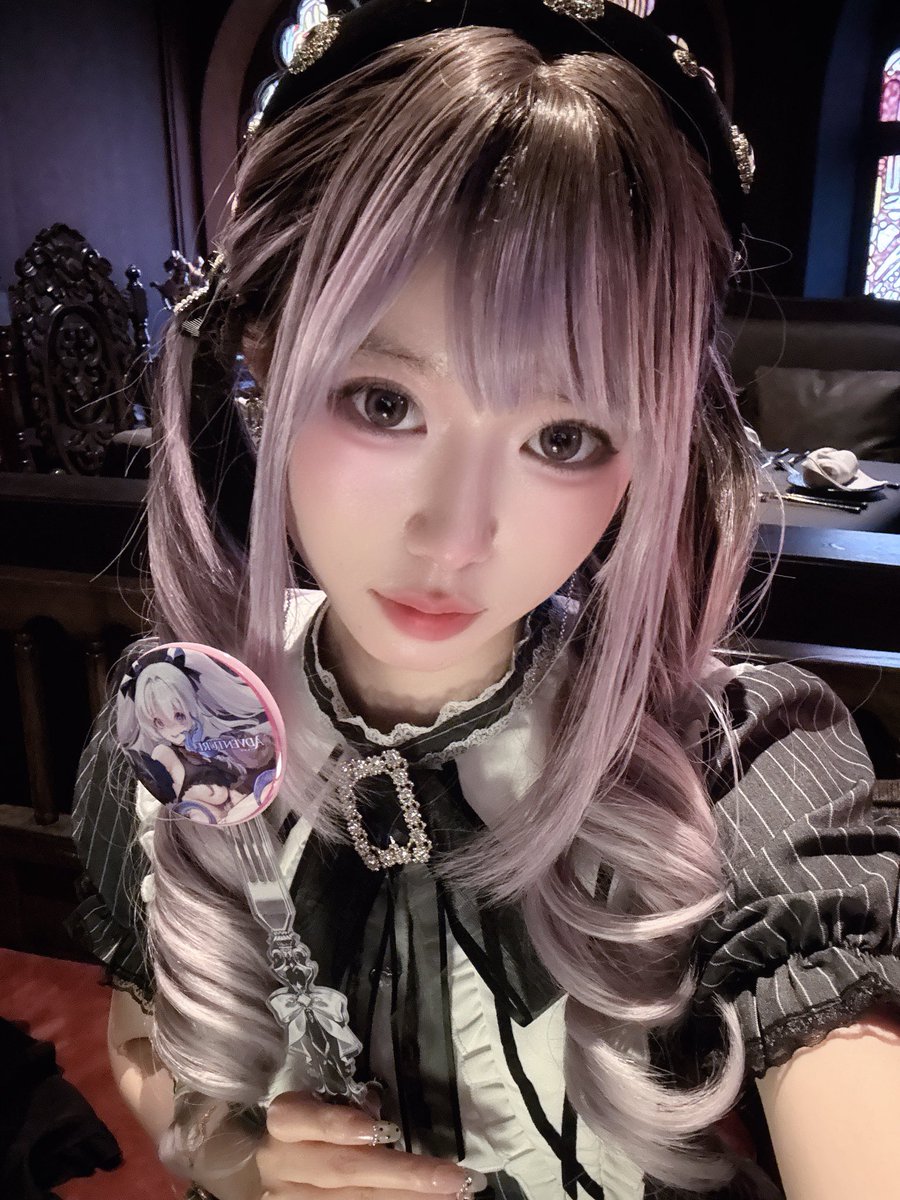 純白可憐 tweet media