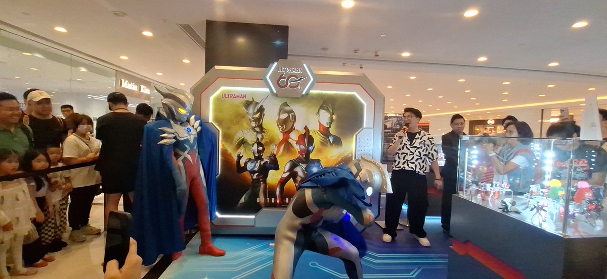 FggdddSallyL's tweet photo. 請一起和唱~呼叫我的名字~
Ultraman~~~ Z~~~
#ウルトラマンゼット
#lcxhk #ultraman #ultramanz https://t.co/M94yFQ05VJ