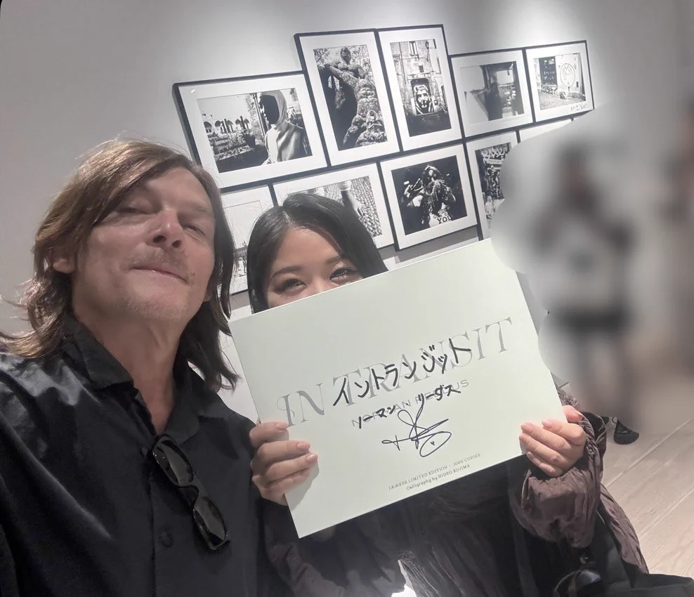 ノーマン・リーダス、東京写真展でファンに神対応連発も一時誤解騒動