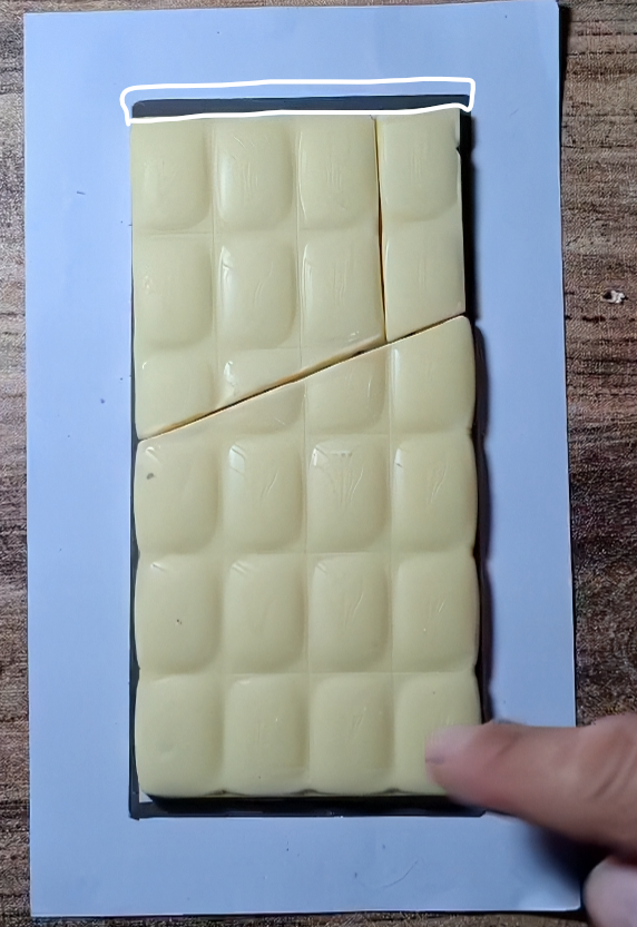 <a href="/nunaambon/">nuna</a> GIVE ME BACK MY CHOCOLATE!