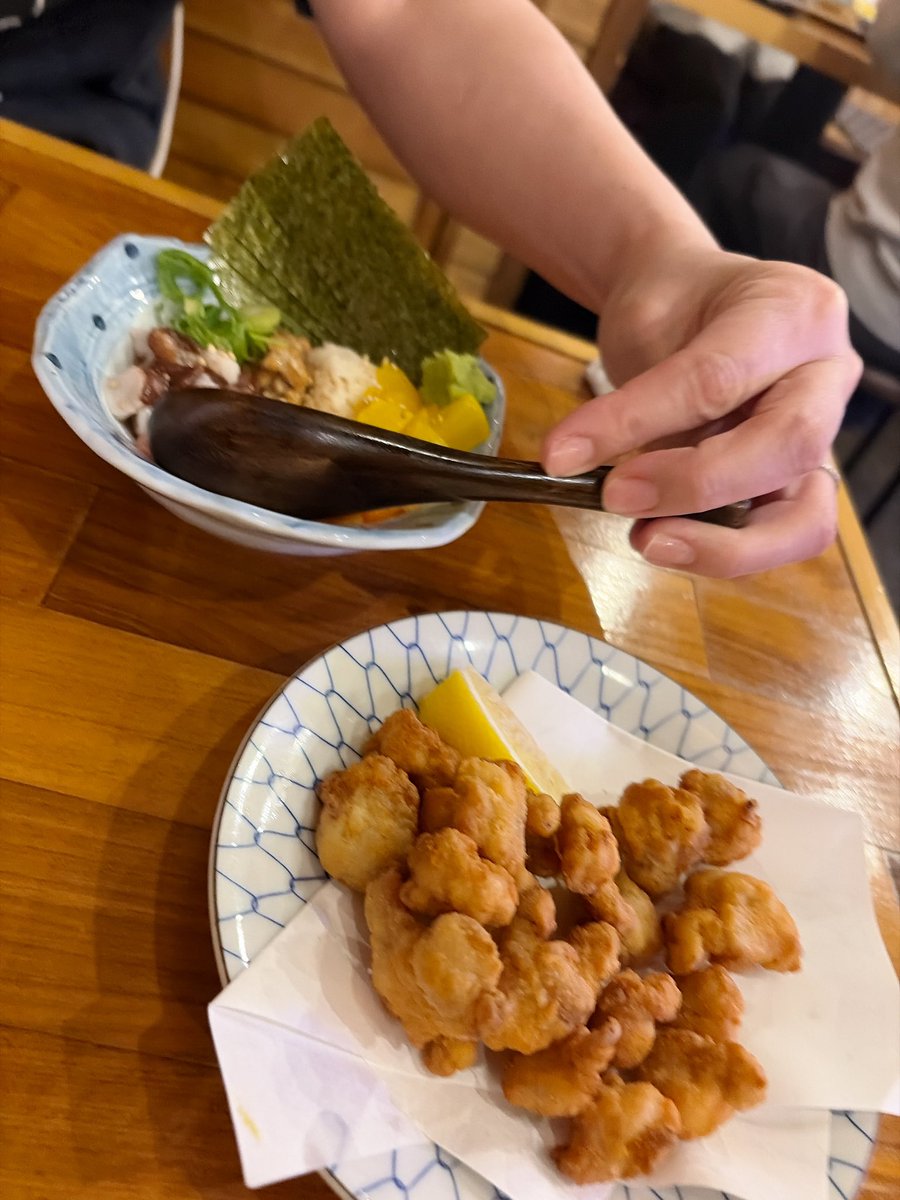 よっしー tweet media