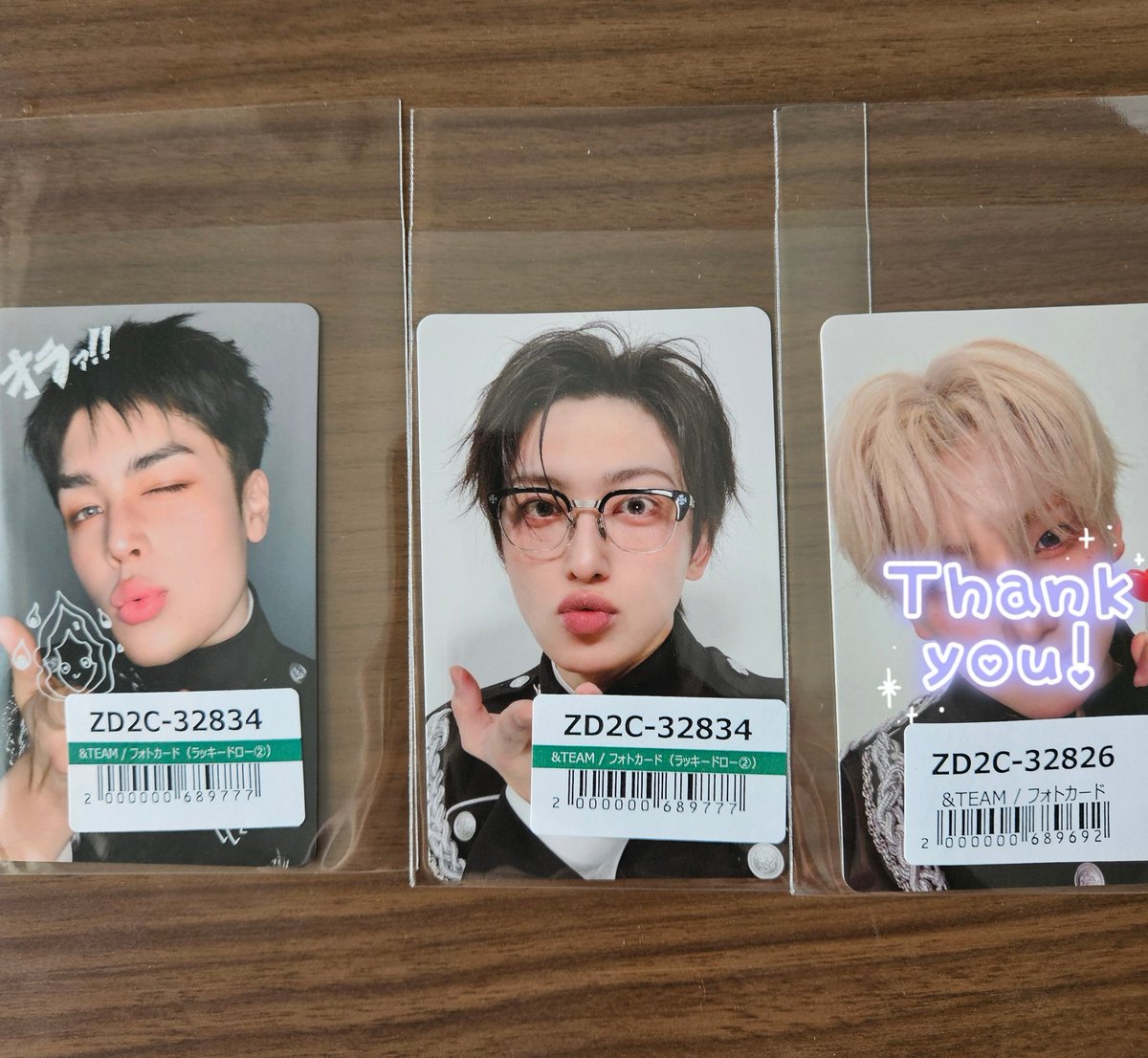 Nicho_HN's tweet photo. &amp;team we on fire トレカ 交換

【譲】写真のもの
⇒タワレコ特典ハルア、タワレコラキドロタキ、HMV特典マキ、ユニバラキドロ②マキ、フウマ

【求】同種ニコラス(異種も検討します)、JO

※郵送又は神奈川公演にて手渡し可能です 

 #andTEAM交換  #andTEAM_交換
 #WeonFire https://t.co/psMjmSaaAc
