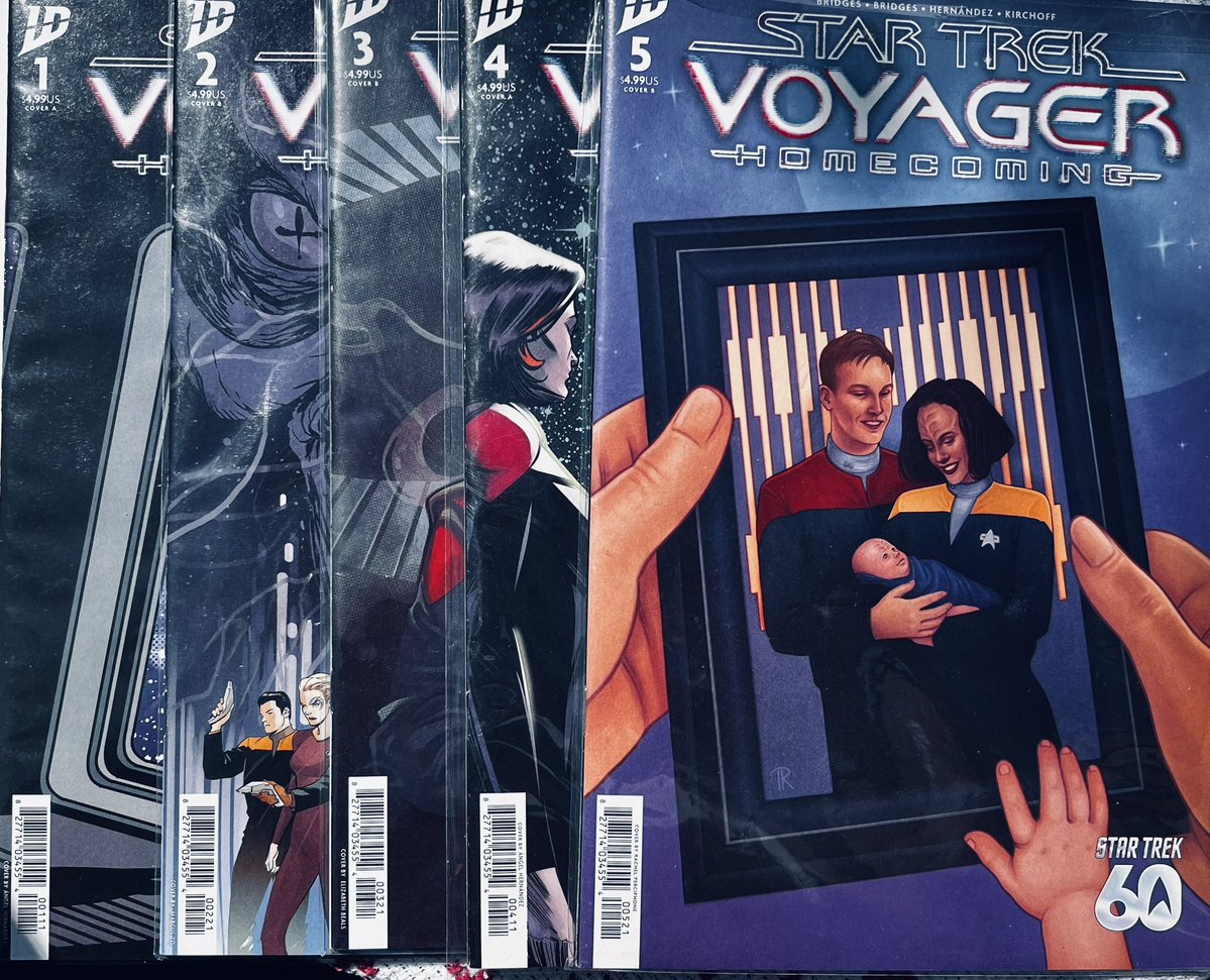 Alex_and_RBTime's tweet image. Time to read them #StarTrekVoyager #Homecoming #comic