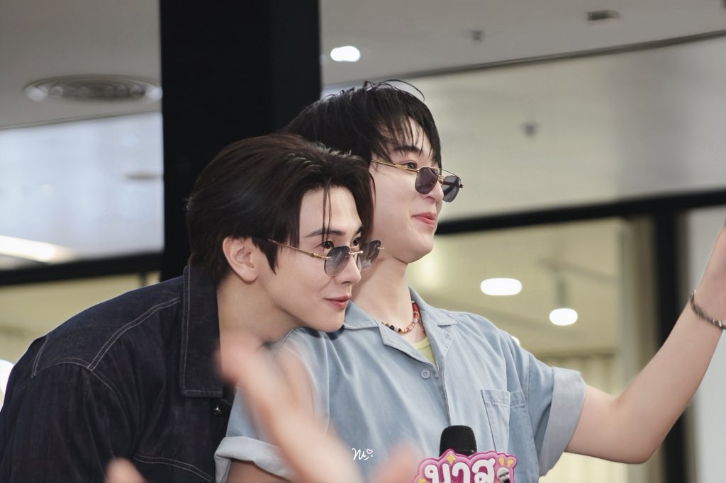limnannii's tweet photo. ไหล่นี้พี่จองค้าบ ♡

MAXKYBAS AT CENTRAL BANGNA 
#MaxkyBasxCentralBangna https://t.co/7zeAHmgYZ1