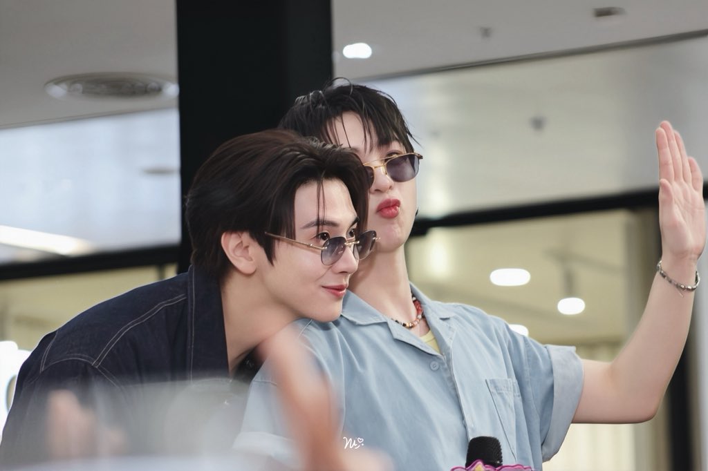 limnannii's tweet photo. ไหล่นี้พี่จองค้าบ ♡

MAXKYBAS AT CENTRAL BANGNA 
#MaxkyBasxCentralBangna https://t.co/7zeAHmgYZ1