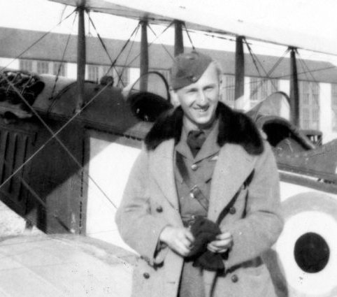 MonthVeterans's tweet image. Born #OTD 1887 Vernon Castle famed dancer &amp;amp; WWI pilot.

With his wife Irene, he transformed ballroom dance. 

But in 1918, he gave his life serving in the Royal Flying Corps.

A legacy of elegance, courage, and sacrifice.

#WWI #History #Dancing