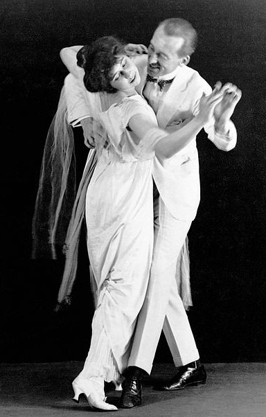 MonthVeterans's tweet image. Born #OTD 1887 Vernon Castle famed dancer &amp;amp; WWI pilot.

With his wife Irene, he transformed ballroom dance. 

But in 1918, he gave his life serving in the Royal Flying Corps.

A legacy of elegance, courage, and sacrifice.

#WWI #History #Dancing