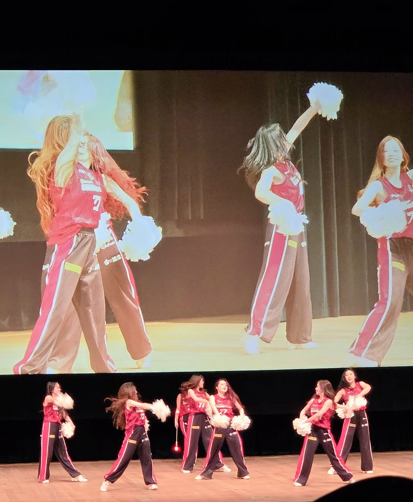 55kozucchi's tweet photo. 秘書 #ファン感謝祭 振り返り
#RedCharm 💃💃💃💃💃💃💃 https://t.co/OhvvDniqwv