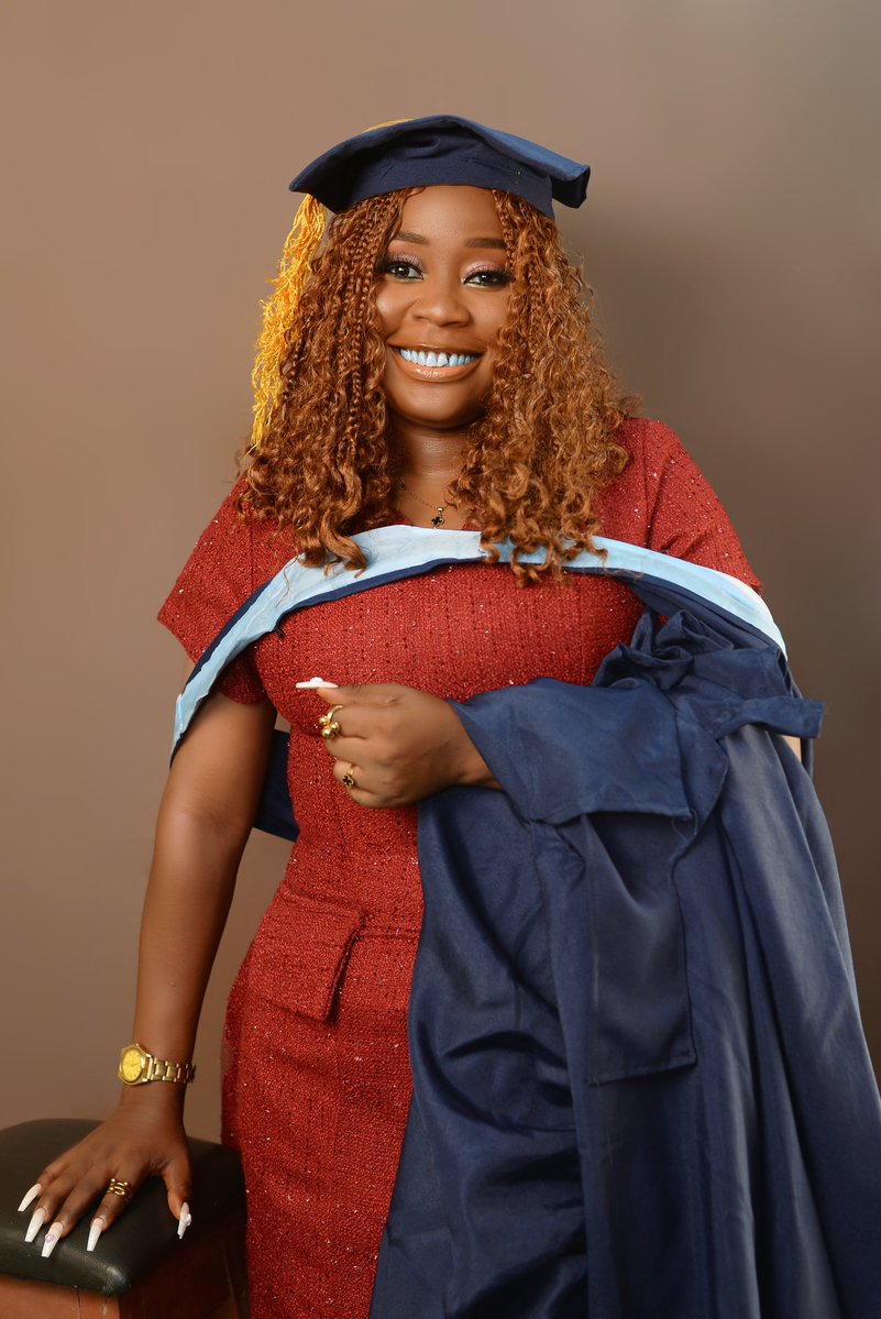 naijagirllife's tweet image. Against all odds, I did it!
Officially, a B.Sc. Biotechnology graduate 🧬❤️
Grace carried me, hard work sustained me, and God made it possible.
From struggles to success — this chapter is proof that perseverance pays off. #ClassOf2025