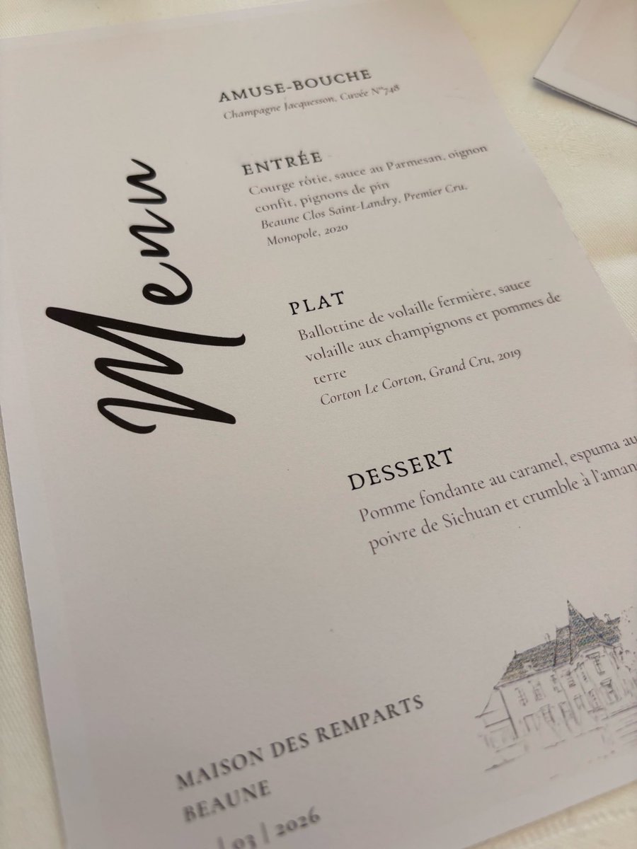 rcoll_wine's tweet photo. BOUCHARD PÈRE & FILS ✨
.
Gran Almuerzo en Maison des Remparts - Beaune -
🥂Jacquesson Cuvée 748
🍷 Bouchard Père & Fils Le Corton Grand Cru 2019
Bouchard Père & Fils Beaune Premier Cru Clos Saint-Landry Monopole 2020
.
#winelover #instawine #borgonya @vilaviniteca https://t.co/X273QhQCkm