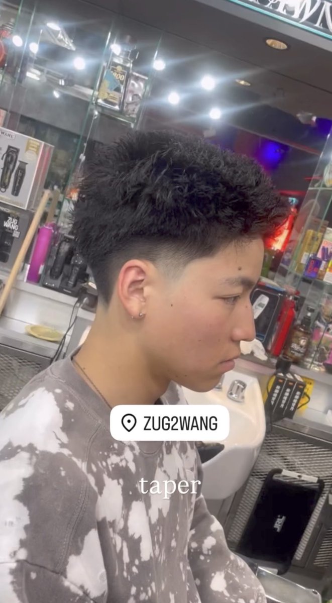 1kemurazug2wang's tweet image. 修行髪斬
カットモデル募集してます！
📍zug2wang
新宿区百人町1-12-2
#barber #fade #フェード #新宿
#カットモデル　#メンズカット