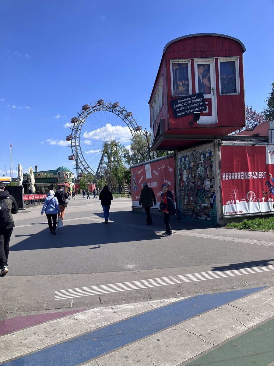 kaffee_jause's tweet image. プラーター公園へ
実はここも初めて

2026.4.22
#austria #Wien #ウィーン #ピカチュウ