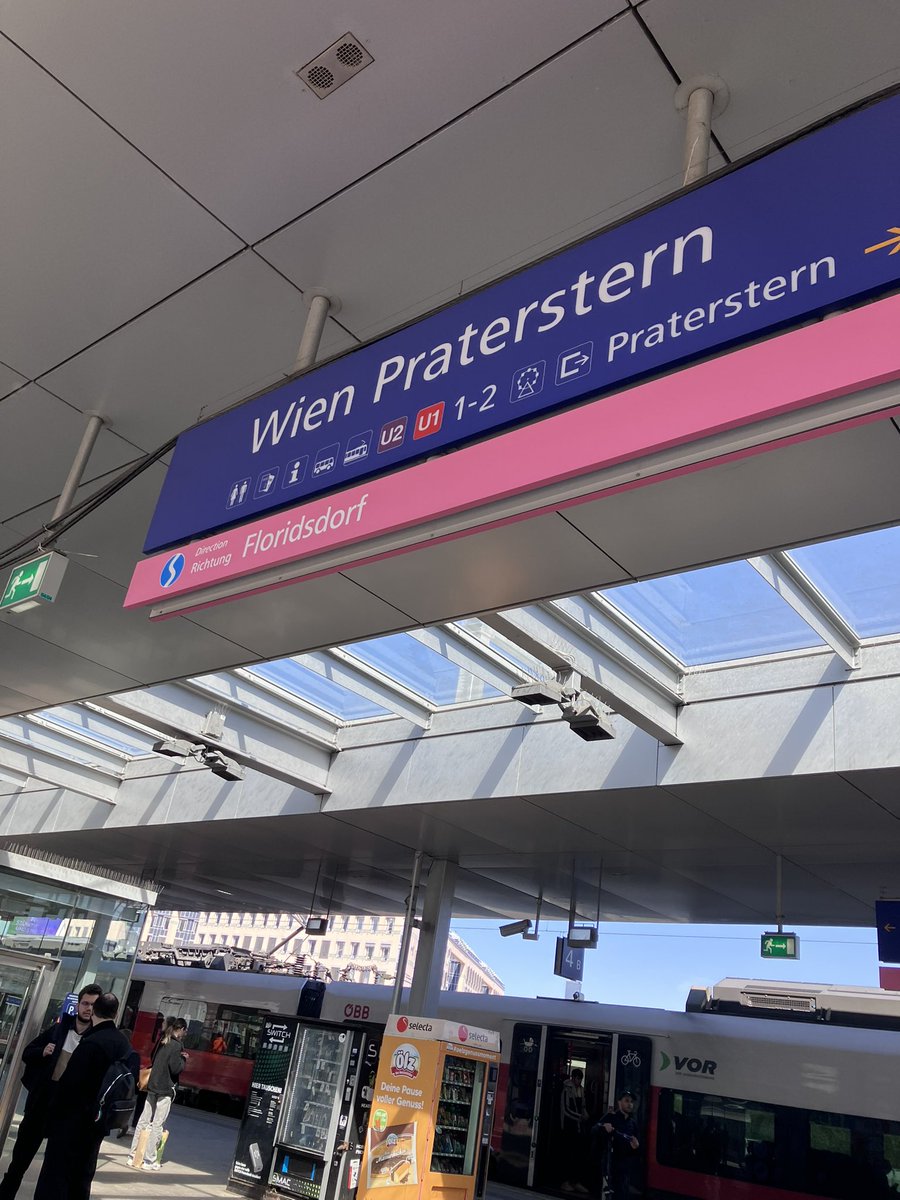kaffee_jause's tweet image. プラーター公園へ
実はここも初めて

2026.4.22
#austria #Wien #ウィーン #ピカチュウ