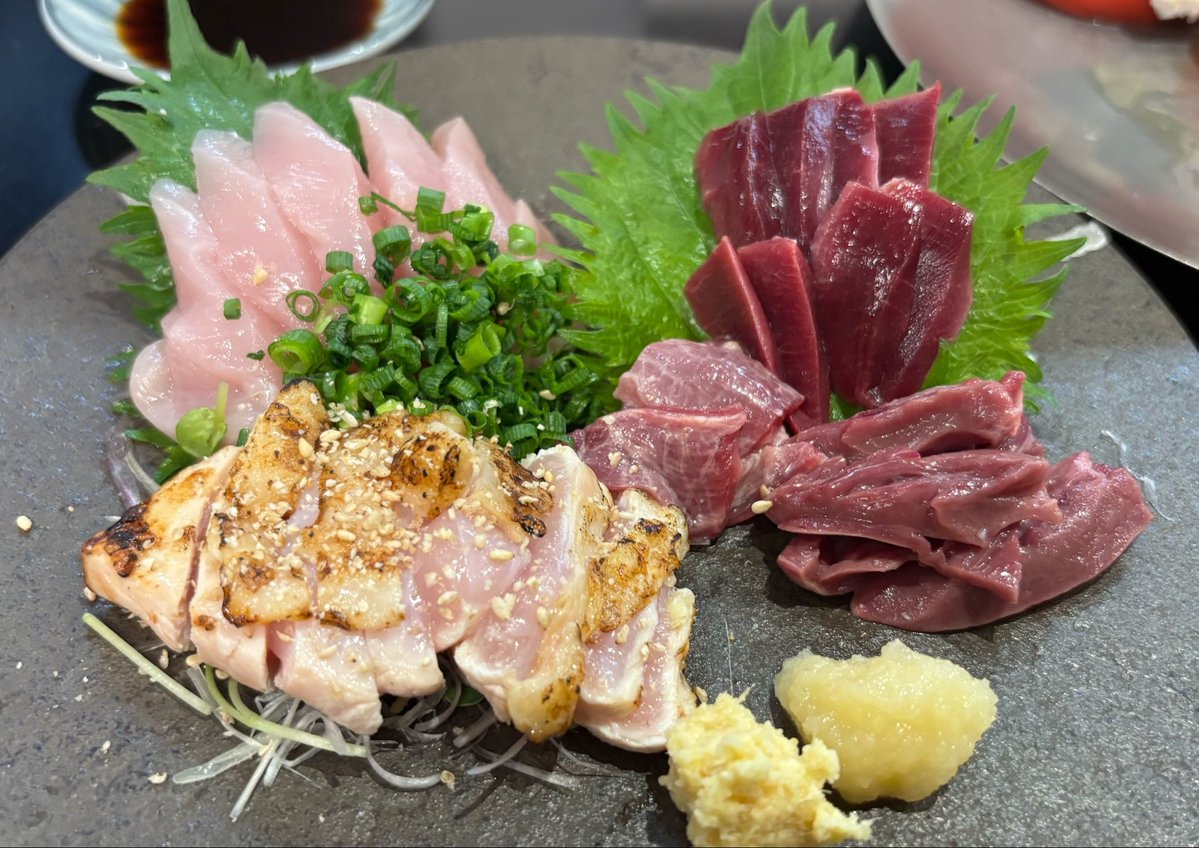 bOTCHMEN1986's tweet photo. 日本人が生で魚を食う理由と
宮崎県で生で鳥を食う理由は同じ
あまりにも美味すぎるから

宮崎で鳥刺しを食べてそれが心から理解できた
このためだけにまた20時間ドライブしたっていい、それくらいガチ https://t.co/Isy4oqFelW