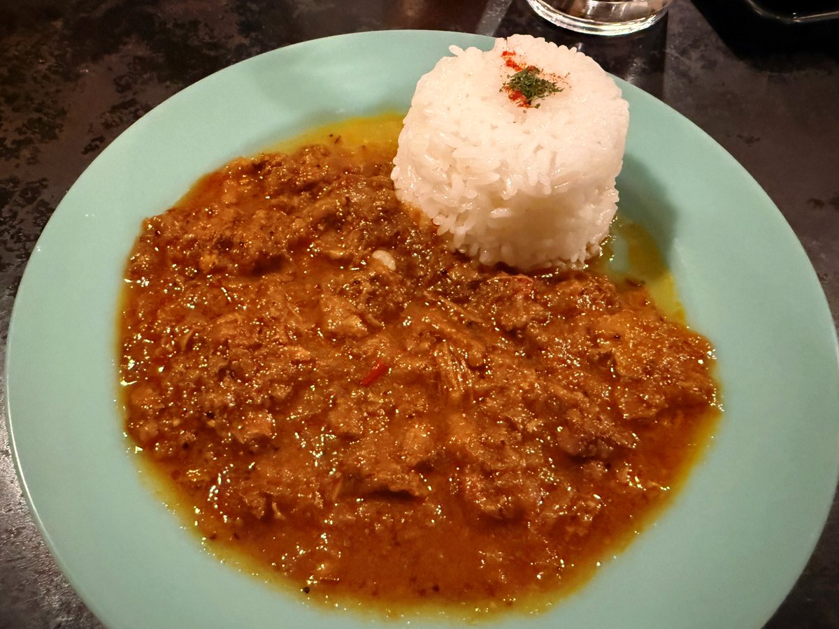 だいちゅーくんが店長になった学芸大学の珈琲&amp;酒処 我侭に行ってきたよ〜！
だいちゅーのスパイスカレーっていうメニューがあったから食べた！4時間かけて煮込んでるらしいから肉がホロホロ！
わんちゃんOKで途中ゴールデンちゃんがお散歩しにきてて癒された〜いぬ〜
体に気をつけてがんばってね〜！