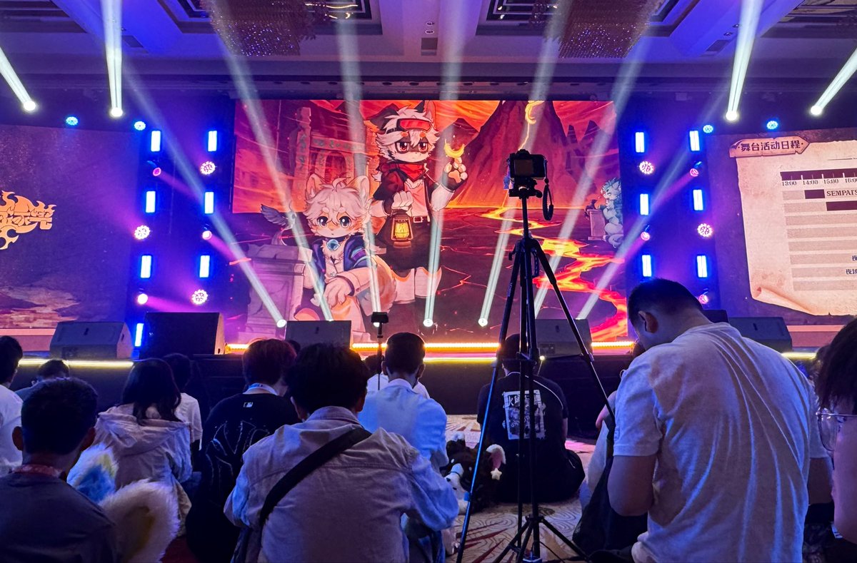 狼月@next→HiFurry tweet media