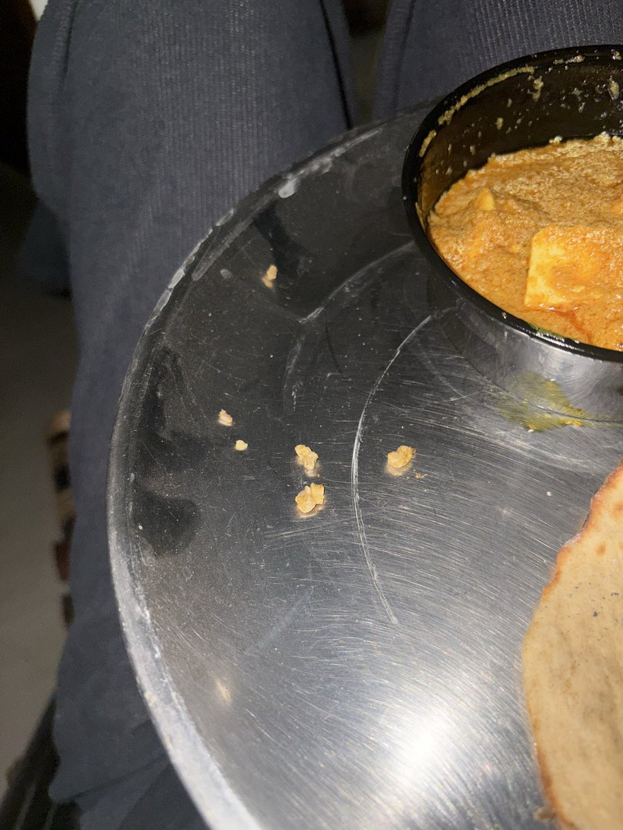 Thedeceptiveye's tweet photo. @Swiggy @SwiggyCares i ordered vegetarian food and got bone pieces in gravy instead iam horrified and disappointed. Please look into this matter asap https://t.co/a6cBbYHy8x