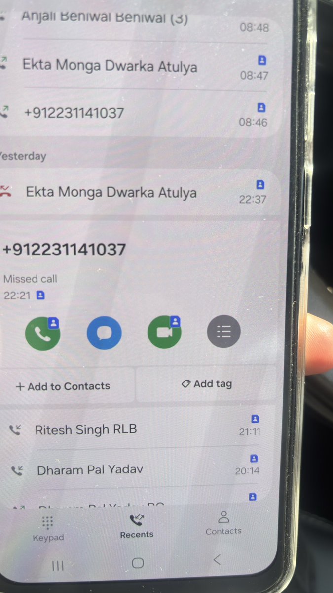 complicatedroy's tweet photo. @RelianceDigital Dear team, delivery team is giving A 2sec false ring at 22:21 &amp; mentioning the status client not reachable @RelianceDigital that’s bullshit https://t.co/ogWRgtoO8b