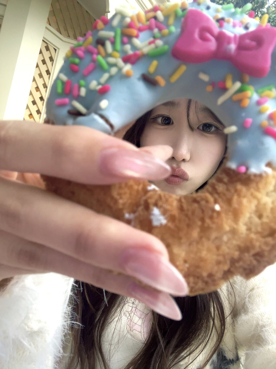 O2O8m_'s tweet photo. ドーナッツ、この撮り方かわいい🍩 https://t.co/09jz8i6yE3