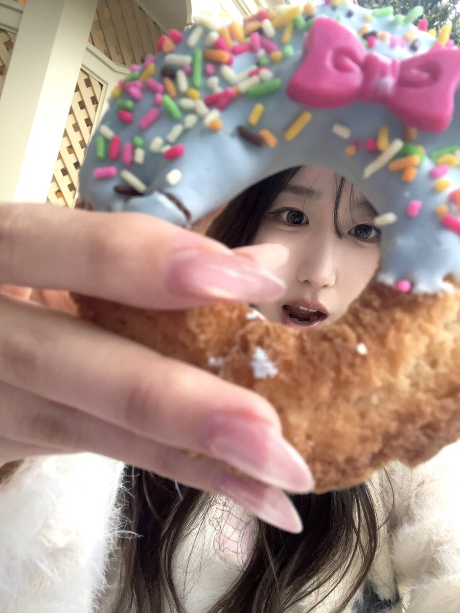O2O8m_'s tweet photo. ドーナッツ、この撮り方かわいい🍩 https://t.co/09jz8i6yE3
