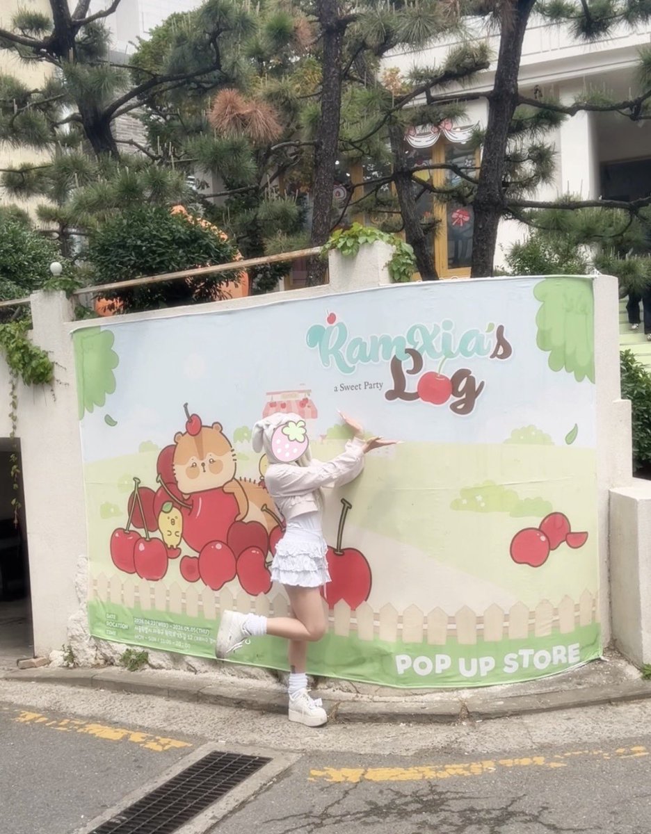 angeltvxq's tweet photo. junsu's popup is so bomb ohmygod
#김준수 #XIA #람샤 #RamXia
#KIMJUNSU #ジュンス https://t.co/zBDG3hkf6h