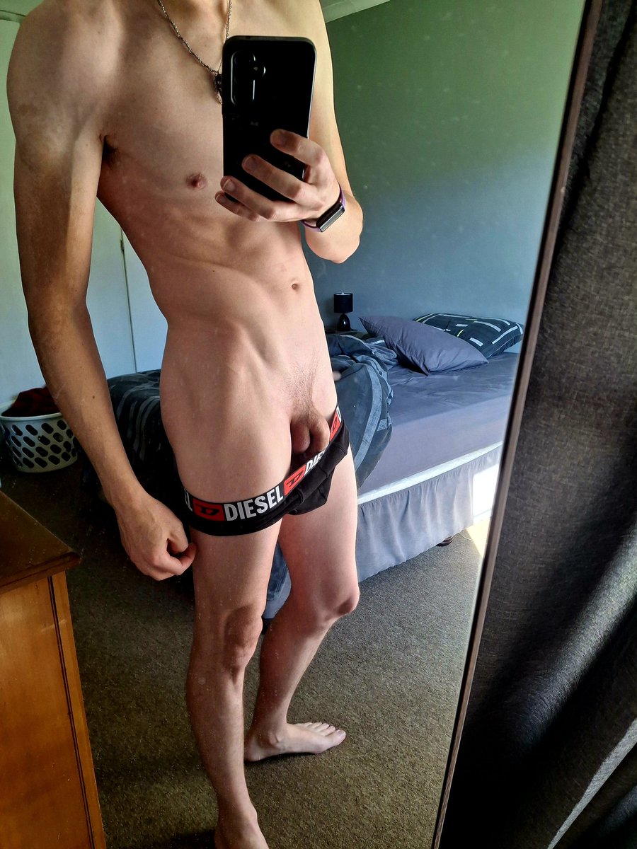 locked_sanity's tweet photo. On or off? 💦💦

#IWantYouBadlyTyB https://t.co/h4CGN7RqFm