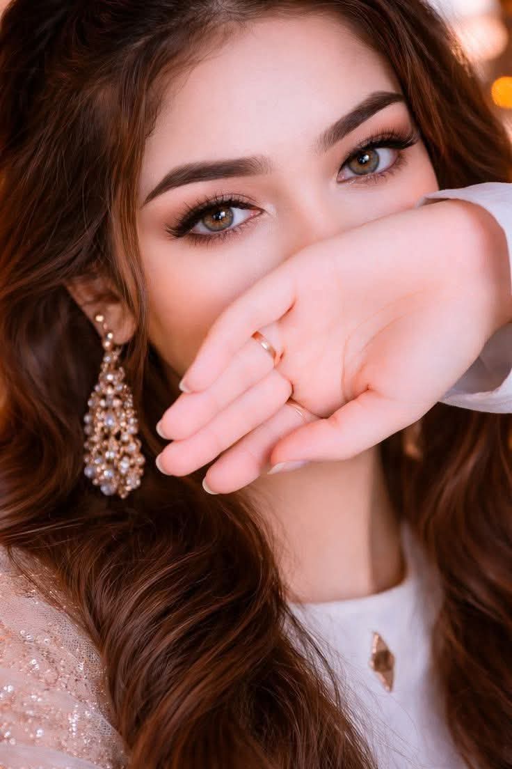 Amal Khan tweet media