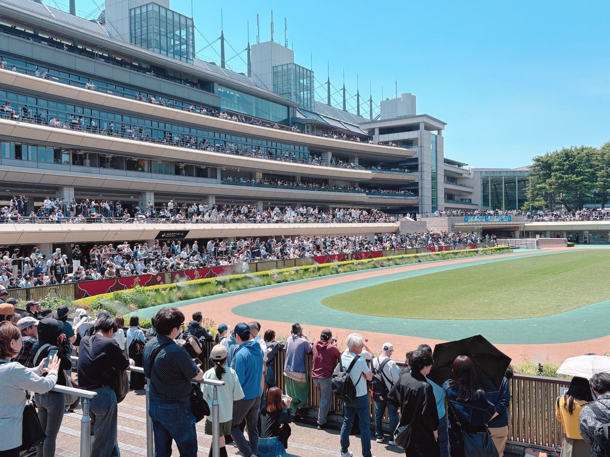 warukoP5's tweet photo. 今日も今日とて東京競馬場にてJRA様にお金をむしり取られました
そして私は三軒茶屋まで帰路につく（オケラ街道） https://t.co/8IggCabi06
