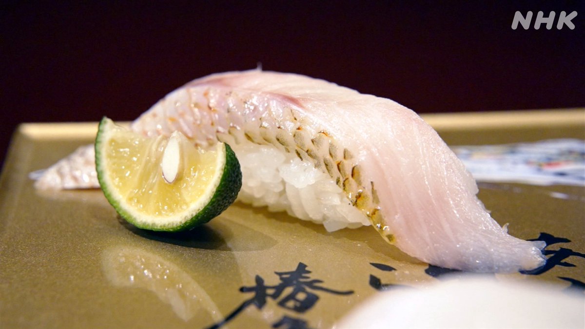 NHK_PR's tweet photo. 【回転寿司に注目する経済番組】

店に入るとまず、飲み物と同時にフライドポテトを注文するNHK_PRです。

4（月・祝）午前7:30からの総合テレビ 経済バックヤードは『おいしい！楽しい！「回転ずし」の舞台裏』。ゲスト�� #井上咲楽 さんです。

https://t.co/ty0fhynTh6

▼画像：寿司▼ https://t.co/3mrqjE1C0a