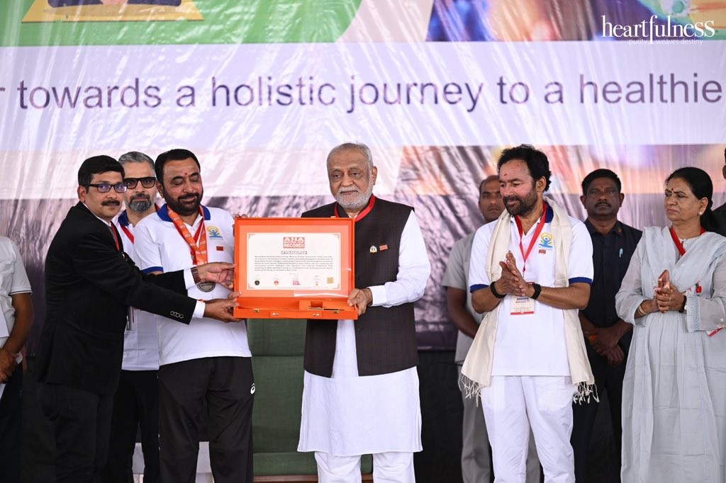 kanhashantivan's tweet photo. History was made at @heartfulness HQ, Kanha Shanti Vanam, as 6,000 participants set a new Asia Record for the largest simultaneous Bhujangasana performance! 🇮🇳
A massive milestone in the 50-day countdown to #IDY2026.
#YogaMahotsav2026 #InternationalDayOfYoga2026 #KanhaShantiVanam https://t.co/7MmisRJQoP