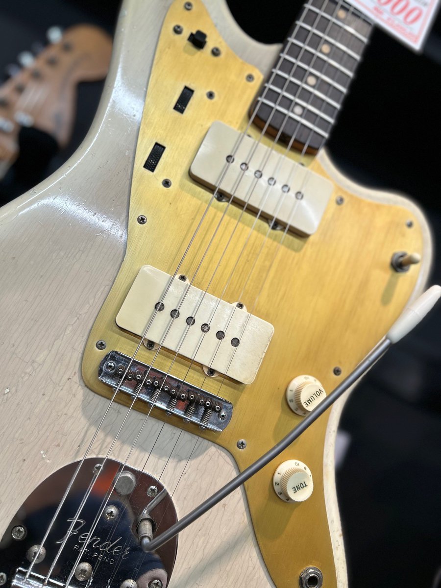 ikebe_reuse_gtr's tweet image. イケシブリユース/ジャズマスター担当です。

私事ですが、血圧が高くて毎年の健康診断に引っかかるんですよね。

そんな僕の胸（心臓）を高鳴らせるギターが続々と販売開始です🎸

#HeartmanVintageGuitars
#Jazzmaster
#Jaguar

ikebe-gakki.com/Form/Product/P…