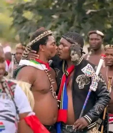 Msunu ka Floyd Shivambu tweet media