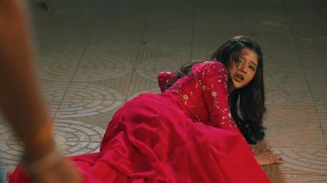 Will they make suarman acknowledge this domestic violence? He did this even before Vidya chudail played custody game 😀 #yrkkh