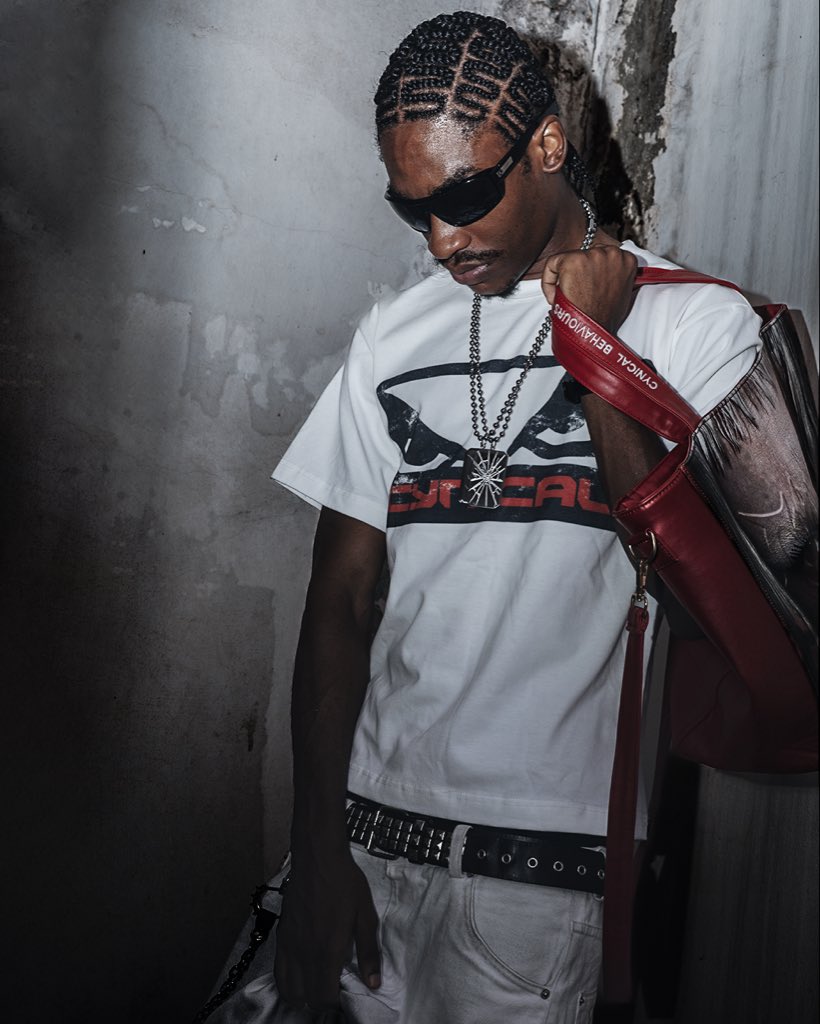 derick_oz's tweet photo. members only collection
white tee
available on site
-cyn🏴‍☠️ https://t.co/zSnYStP8os