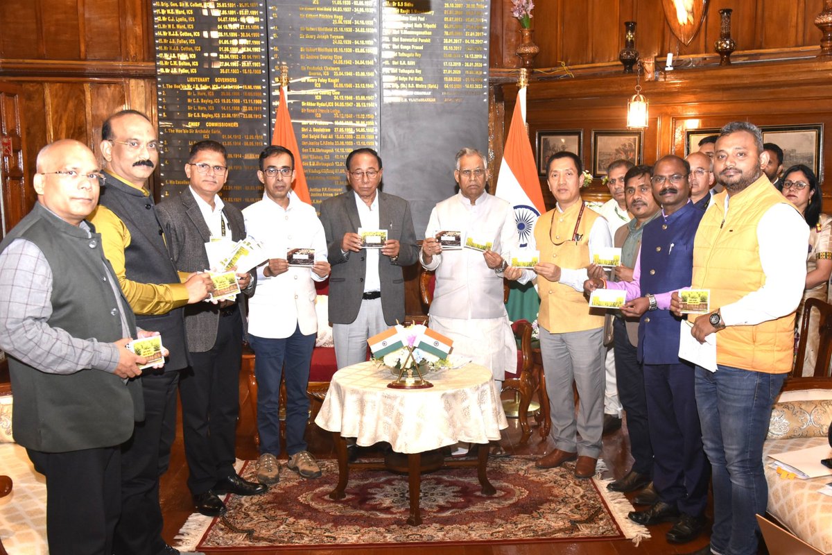 AtariVii's tweet photo. During his visit to Shillong, Hon'ble Minister of State for Agriculture &amp; Farmers' Welfare, Shri Ramnath Thakur, emphasized the need for _stronger convergence between State Agriculture Departments and ICAR institutes.#RamNathThakur #MoAFW #ICAR #Convergence#Shillong #ViksitBharat https://t.co/3b0B7KzzyW