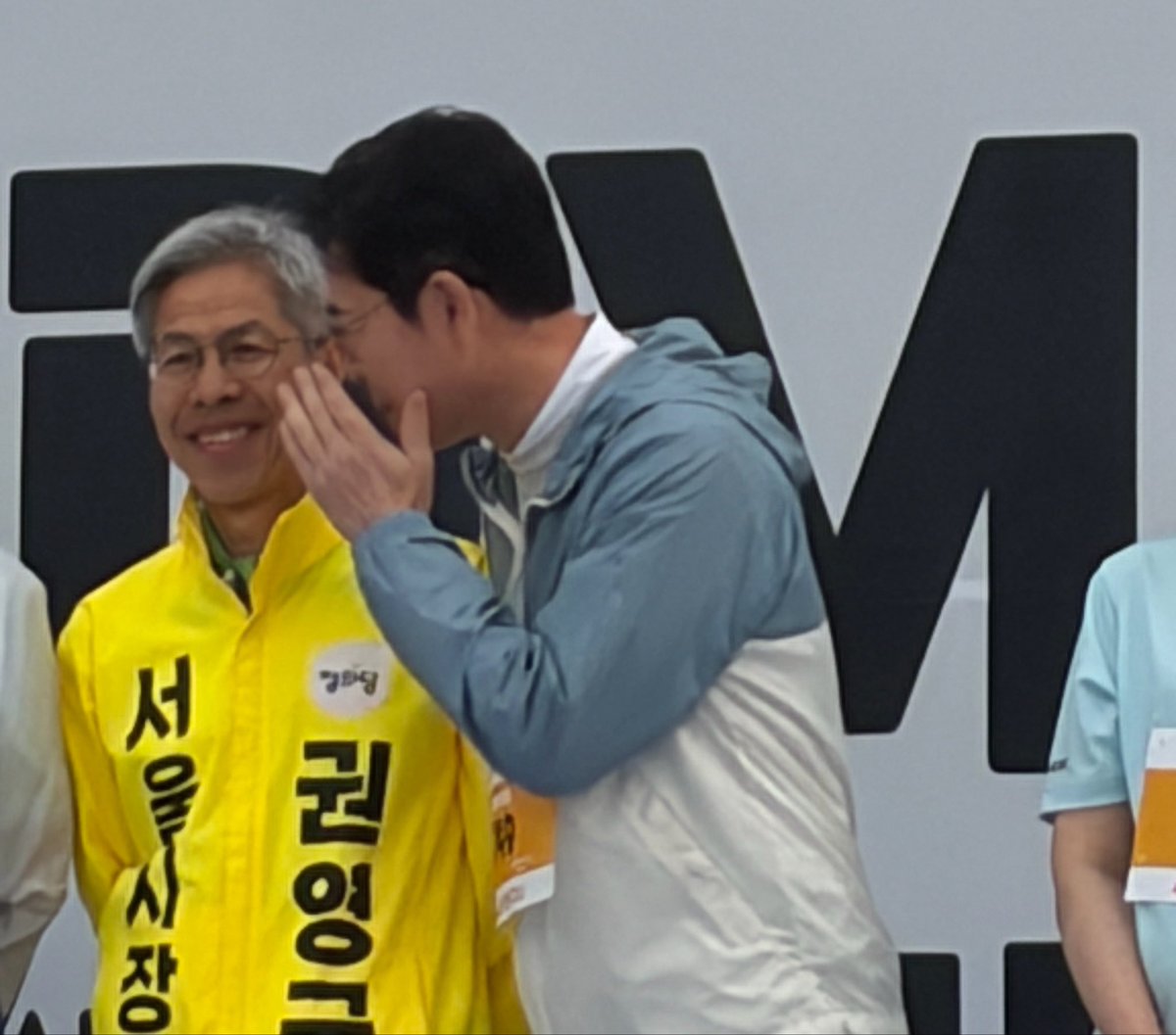 여자만요 tweet media