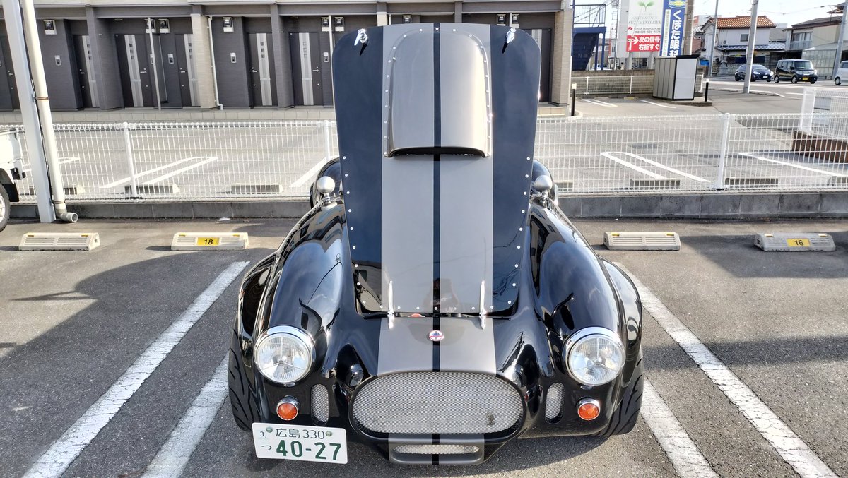 4649hiroshima's tweet photo. ベビコって客観的にマジマジ見ると得体の知れんイキモノに見えてくるんよなぁ。
車でなくイキモノ。
やから余計に愛着が湧いてくる。
 #ベビーコブラ
 #イキモノ https://t.co/XLfvqlf5OA