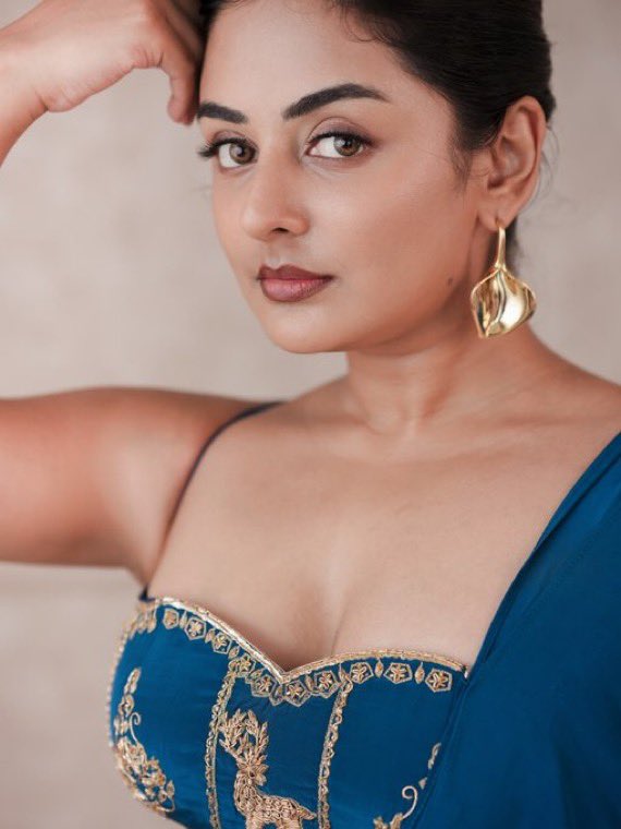 muthalbo's tweet image. Esther Anil 

#Esther #EstherAnil