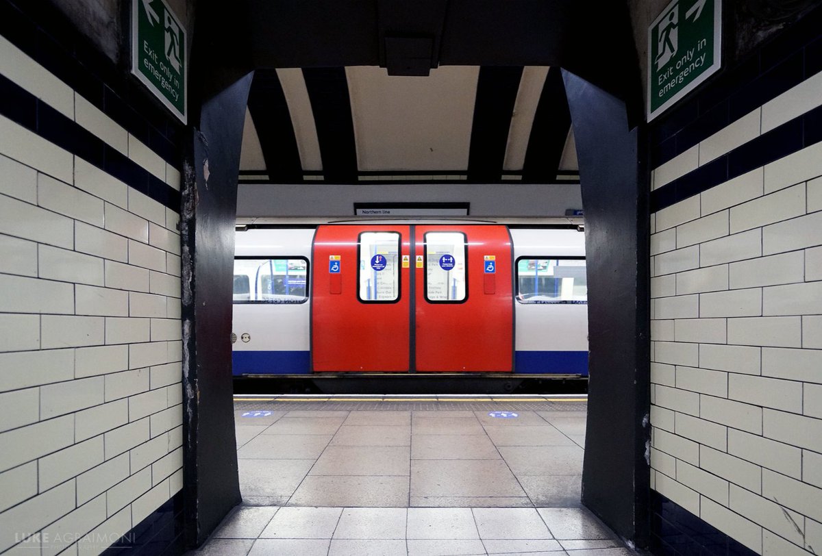 tubemapper's tweet photo. Guess the London Underground Station?

Hello let's play another guessing game. We will again focus on a single tube station. This is the editor of the Londonist, Will's, favourite station.

Please do reshare/tag this with anyone who'd enjoy guessing

Answer on Sunday https://t.co/fnXgw7MB39