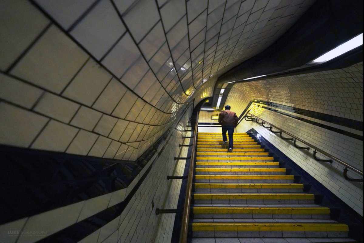 tubemapper's tweet photo. Guess the London Underground Station?

Hello let's play another guessing game. We will again focus on a single tube station. This is the editor of the Londonist, Will's, favourite station.

Please do reshare/tag this with anyone who'd enjoy guessing

Answer on Sunday https://t.co/fnXgw7MB39