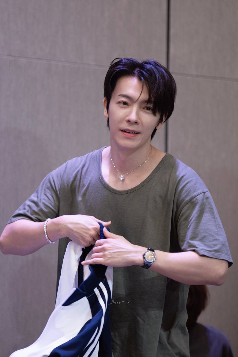 DH♡ tweet media