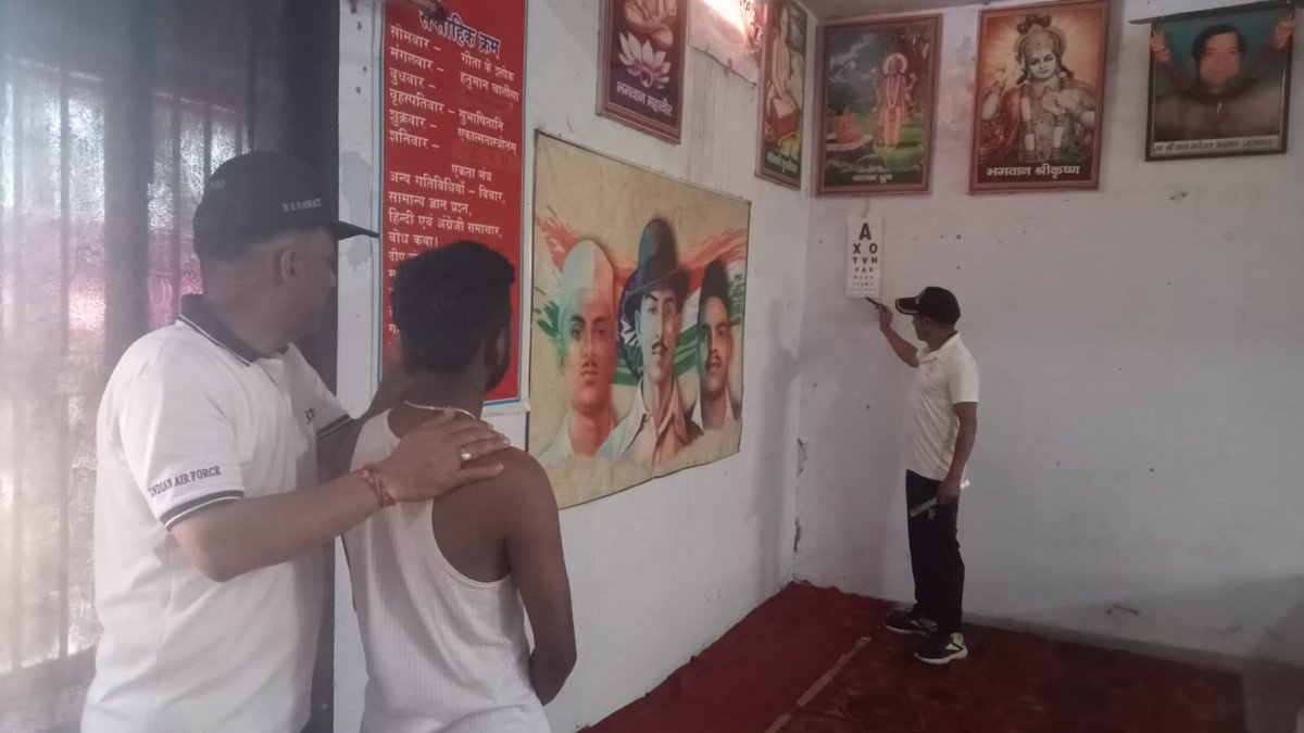 youthfounduk's tweet photo. सरस्वती शिशु मंदिर, डोईवाला में यूथ फाउंडेशन द्वारा लिखित परीक्षा भर्ती प्रशिक्षण की प्रक्रिया प्रारंभ हो गई है।
आस-पास के वे युवा, https://t.co/s3kj8vFkWM