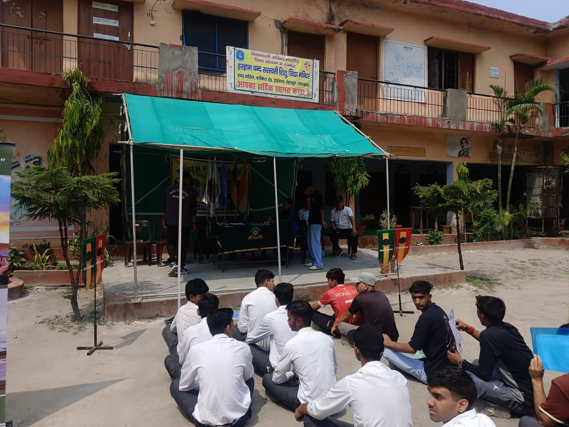 youthfounduk's tweet photo. सरस्वती शिशु मंदिर, डोईवाला में यूथ फाउंडेशन द्वारा लिखित परीक्षा भर्ती प्रशिक्षण की प्रक्रिया प्रारंभ हो गई है।
आस-पास के वे युवा, https://t.co/s3kj8vFkWM